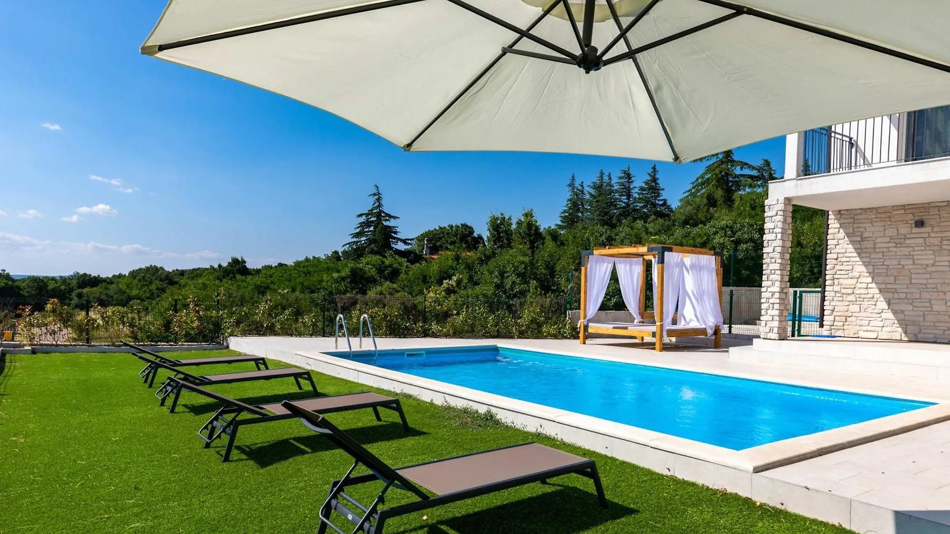 Villa Elysium Diminići 0*,